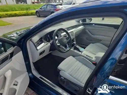 VW Passat Variant 1.5 TSI OPF 2022