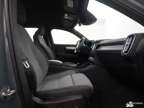 Volvo XC40 Recharge Plug-in Hybrid T4 2023
