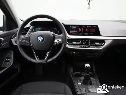 BMW 118i 2021