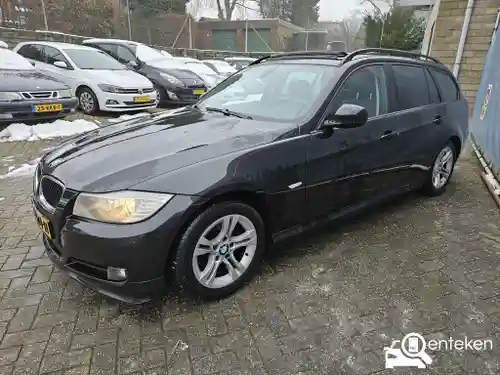 BMW 318i Touring 2009