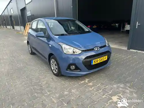 Hyundai i10 1.0 blue 2016