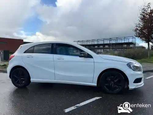 Mercedes-Benz A 180 2013