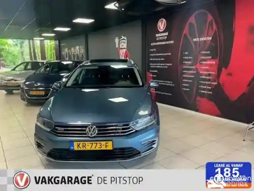 VW Passat Variant GTE 2016
