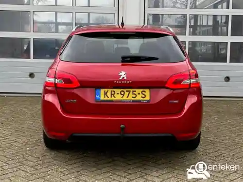 Peugeot 308 SW PureTech 130 2016