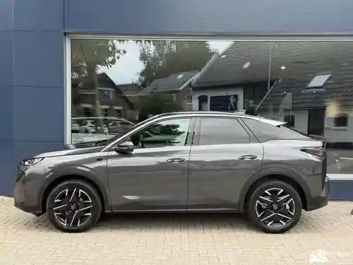 Peugeot 3008 1.2 HYBRID 136 2025