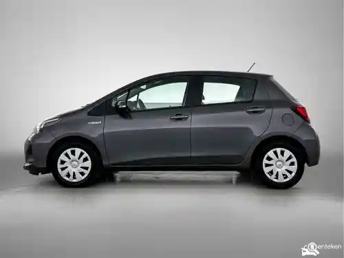 Toyota Yaris 1.5 Hybrid 2016