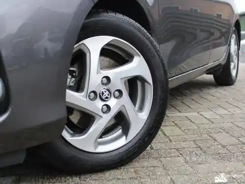 Toyota Yaris 1.5 Hybrid 2016