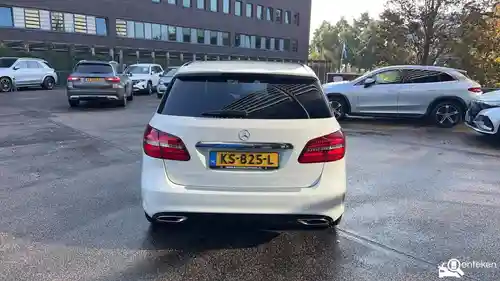 Mercedes-Benz B 180 2016