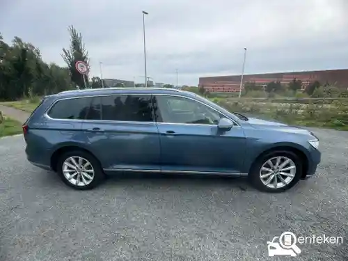VW Passat Variant GTE 2016