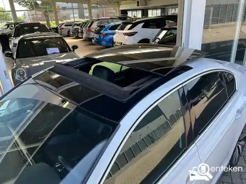 VW Passat GTE 2016
