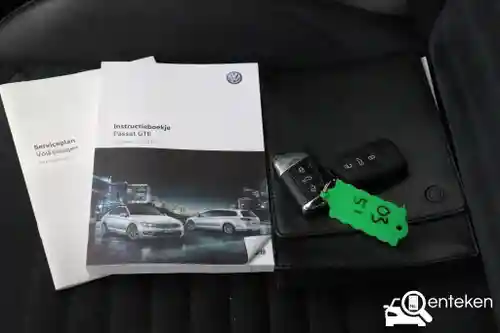 VW Passat GTE 2016