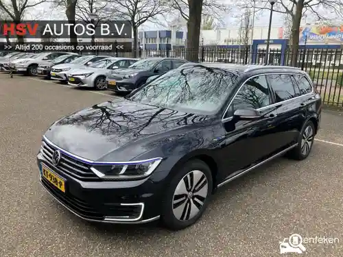 VW Passat Variant GTE 2016