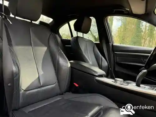 BMW 330e iPerformance 2016