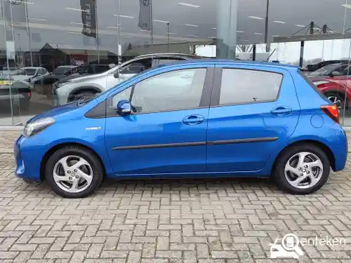 Toyota Yaris 1.5 Hybrid 2016