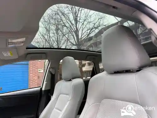 Toyota Auris 1.8 Hybrid 2013