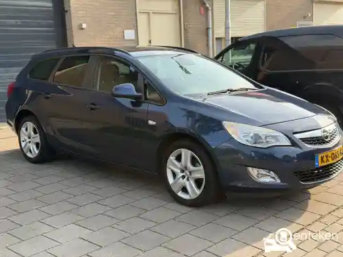 Opel Astra Sports Tourer 1.4 Turbo 2011