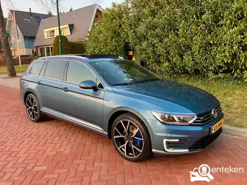 VW Passat Variant GTE 2016