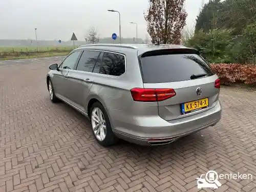 VW Passat Variant GTE 2016