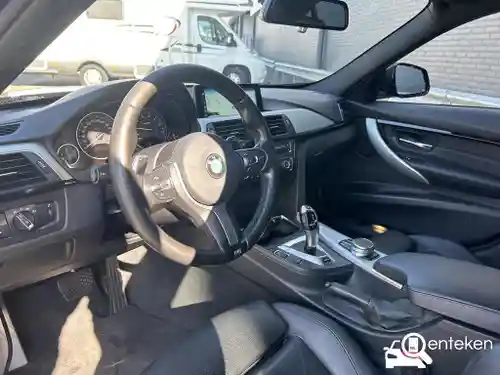 BMW 330e iPerformance 2016