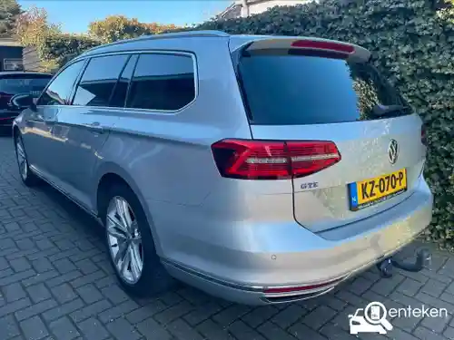 VW Passat Variant GTE 2016