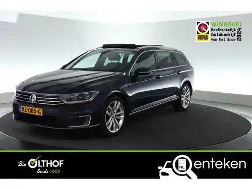 VW Passat Variant GTE 2016