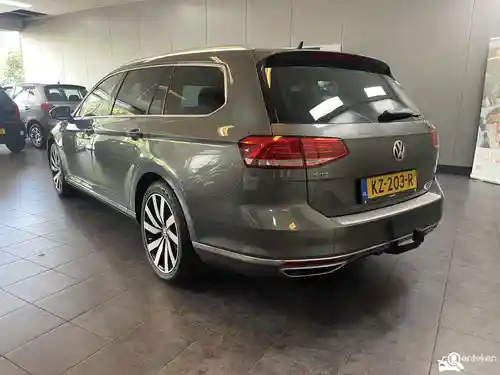 VW Passat Variant GTE 2016