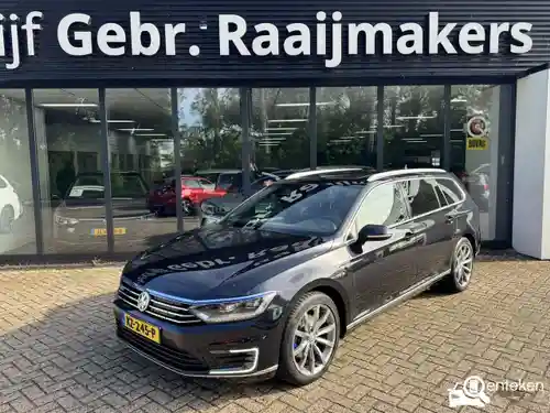 VW Passat Variant GTE 2016