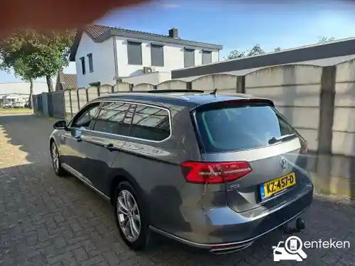 VW Passat Variant GTE 2016