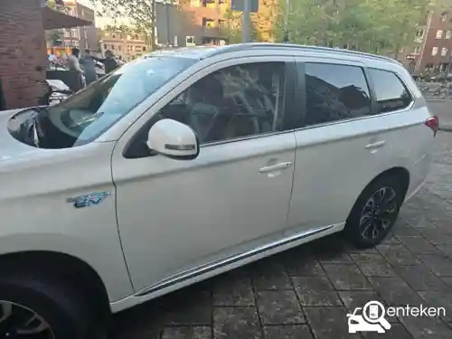 Mitsubishi Outlander 2.0 Plug-In Hybrid 2016