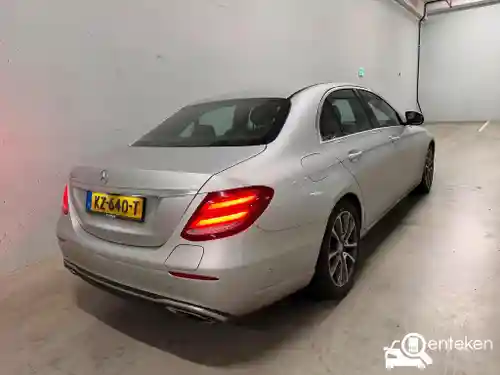 Mercedes-Benz E 350 e 2016