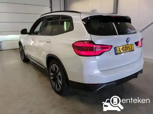BMW iX3 2021