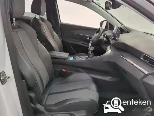 Peugeot 3008 1.2 PureTech 130 2021