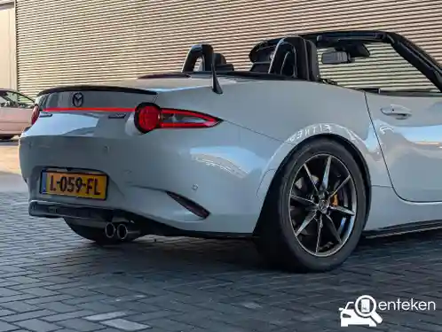 Mazda MX-5 SKYACTIV-G 160 i-ELOOP 2016