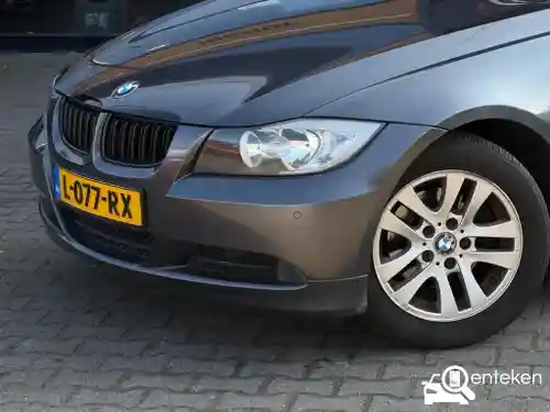 BMW 320i Touring 2006