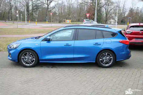 Ford Focus Turnier 1.0 EcoBoost Hybrid 2021