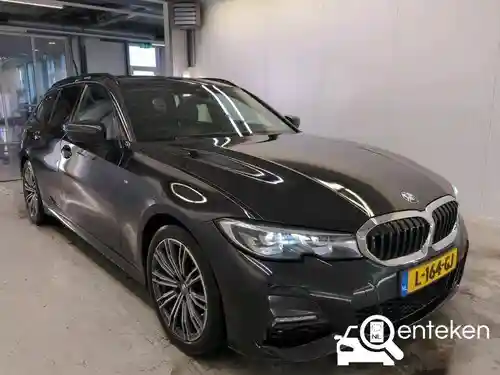BMW 320i Touring 2021