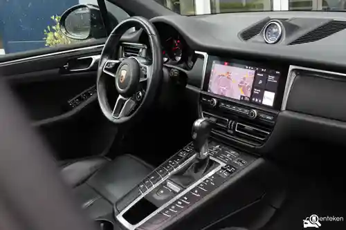 Porsche Macan 2020