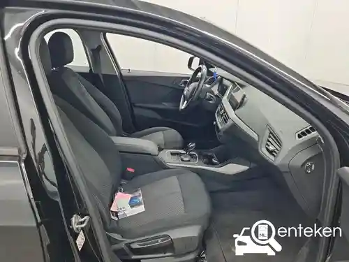 BMW 118i 2021