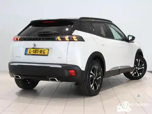 Peugeot 2008 1.2 PureTech 130 2021