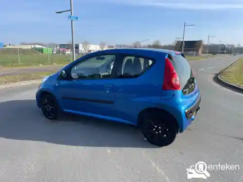 Peugeot 107 1.0 70 2010