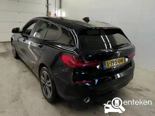 BMW 118i 2021
