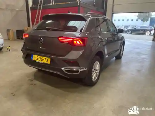 VW T-Roc 1.0 TSI OPF 2021