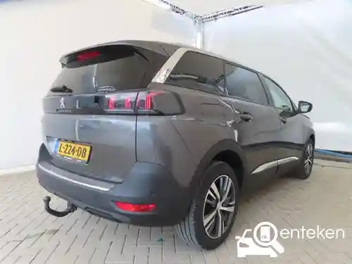 Peugeot 5008 1.2 PureTech 130 2021