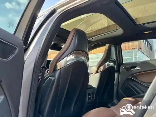 Mercedes-Benz GLA 45 AMG 2016