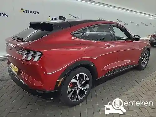 Ford Mustang Mach-E Standard Range 2021