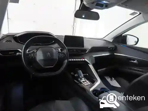 Peugeot 5008 1.2 PureTech 130 2021