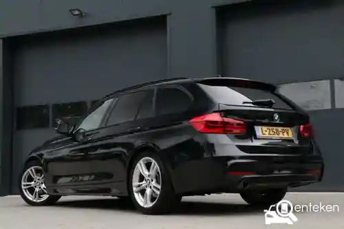 BMW 318i Touring 2017
