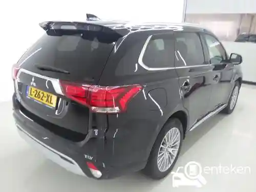 Mitsubishi Outlander 2.4 Plug-In Hybrid 2021