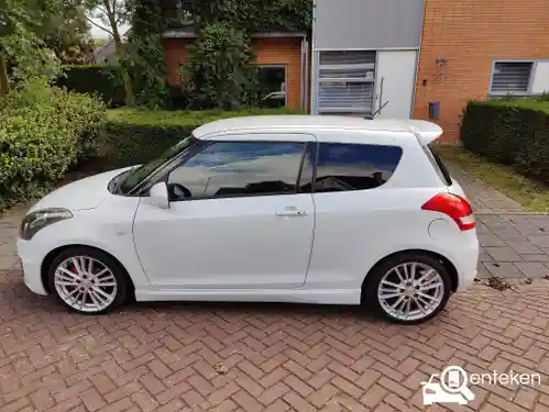 Suzuki Swift Sport 1.6 2012