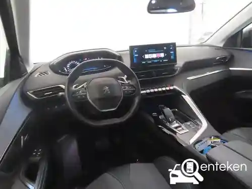 Peugeot 5008 1.2 PureTech 130 2021